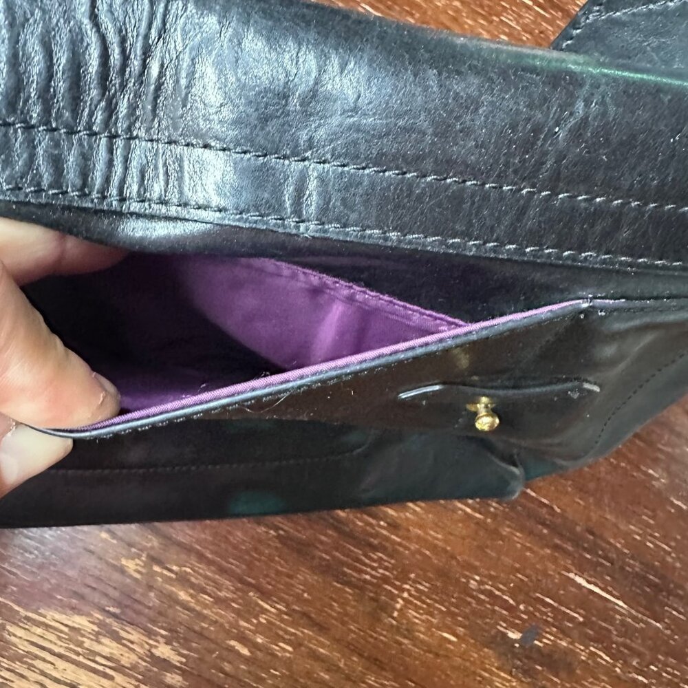 BeCa Black Leather Shoulder Purse With Magnetic Snap Closure & Purple Lining - Picture 12 of 15